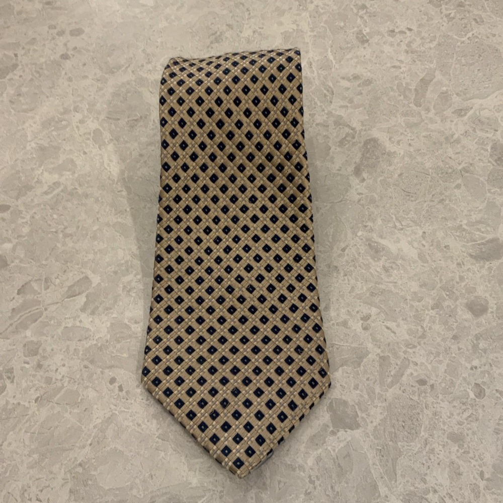 Jones New York silk tie 4" X 61"
